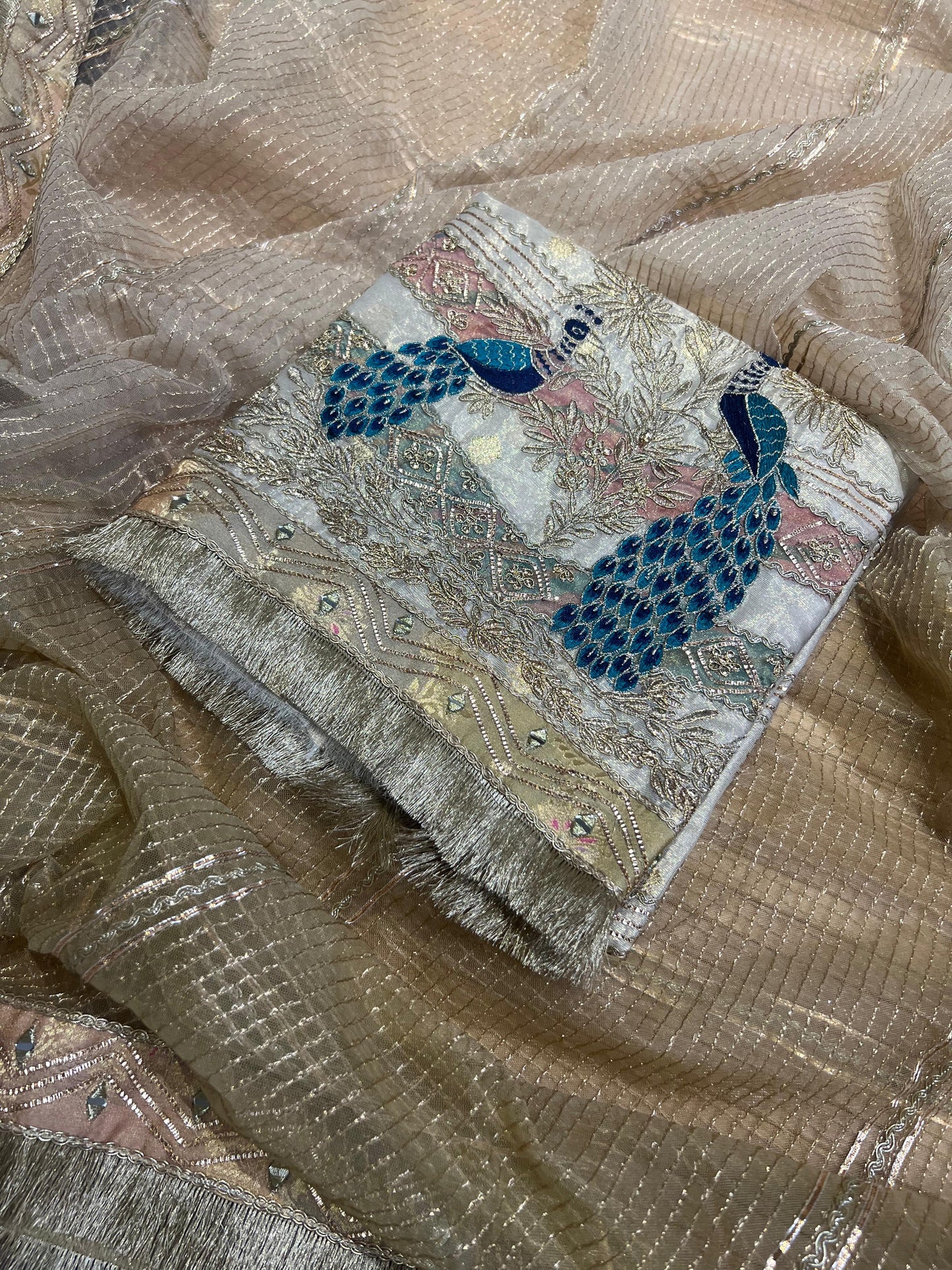 🦚 *TISSUE LUXURY FORMAL EDIT* 🦚
