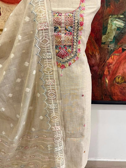 *Jamdani~ French Knot Handwork🩵🌸🌿🧡*